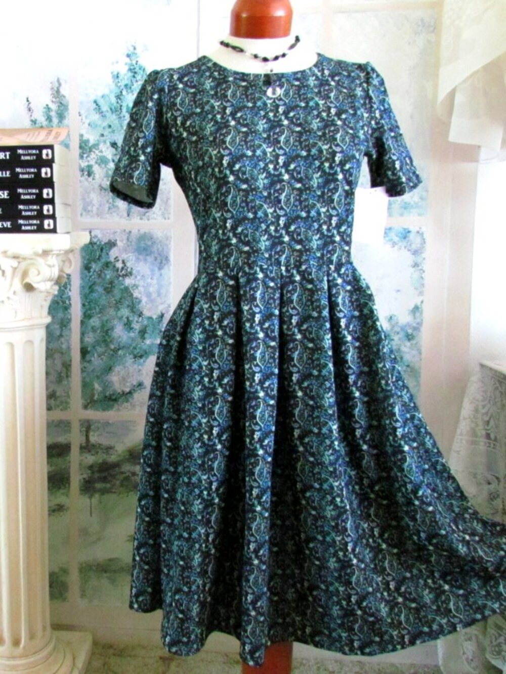 LULAROE DRESS, M, NAVY PRINT, CLASSIC MIDI - "AMELIA" DAY DRESS w EXPOSED ZIPPER